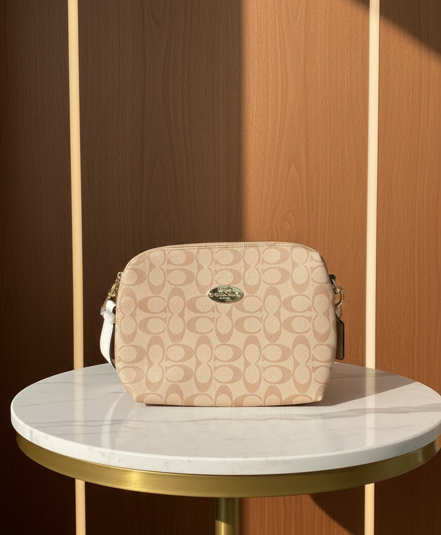 Coach Gallery Tote Bag In Signature Canvas