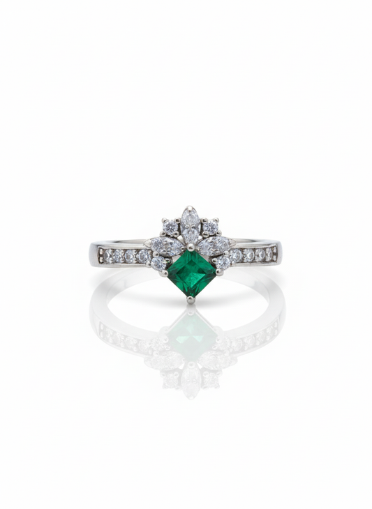 Emerald Green Square-Cut Designer (Ring)