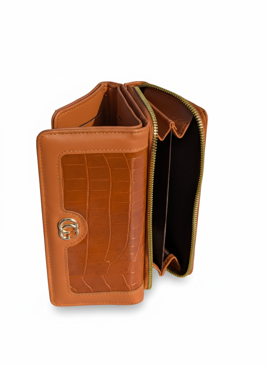 Gucci trifold women hand wallet